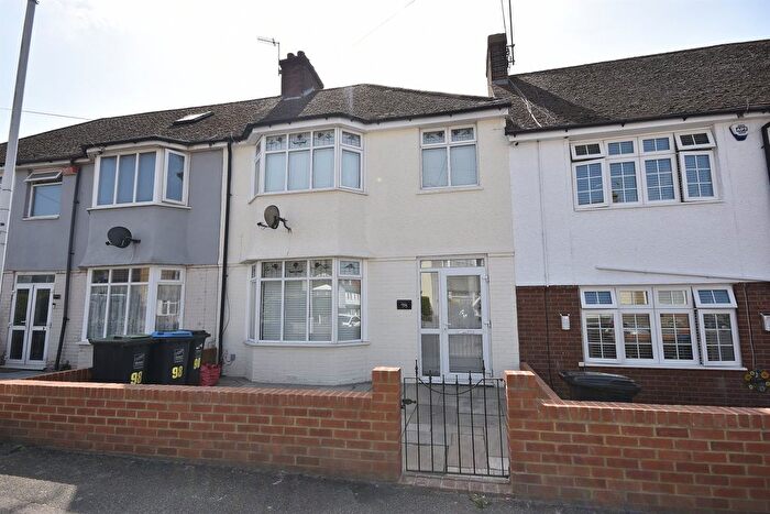 3 Bedroom Terraced House For Sale In Hastings Avenue, Margate, Kent, CT9