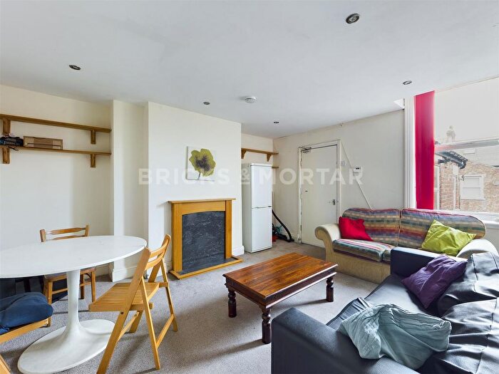 6 Bedroom Maisonette To Rent In Hazelwood Avenue, Jesmond, Newcastle Upon Tyne, NE2