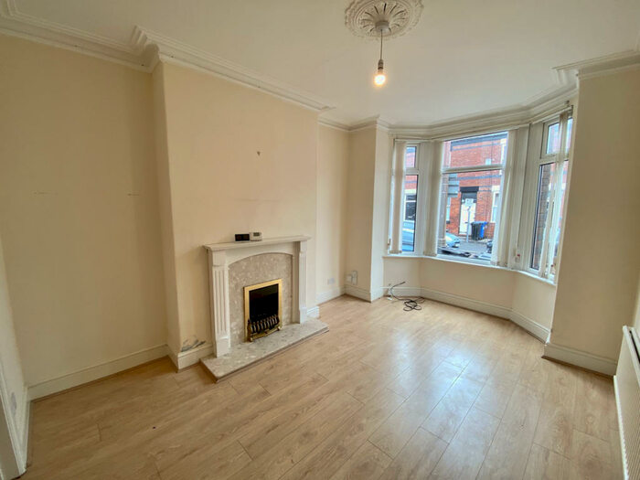 3 Bedroom Terraced House To Rent In Jennings Street, Stockport, SK3