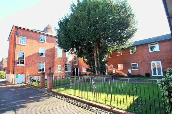 2 Bedroom Flat To Rent In Chancery Mews, Russell Street, Reading, Berkshire, RG1