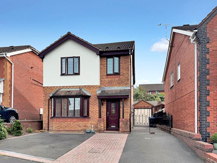 3 Bedroom Detached House For Sale In Coleridge Drive, Cheadle, Stoke-On-Trent, ST10