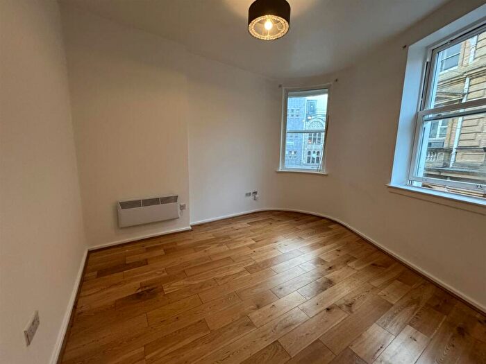 1 Bedroom Flat To Rent In One Bedroom Town Centre Apartment, BH1
