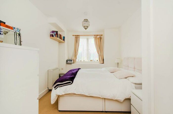 2 Bedroom Flat To Rent In Bannister House, Wealdstone, Harrow, HA3