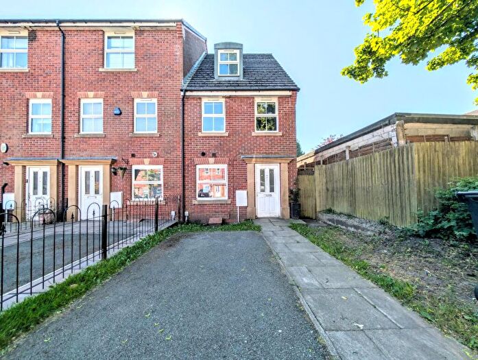 3 Bedroom Terraced House For Sale In Ramswell Close, Bolton, BL3