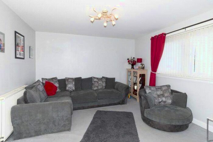 2 Bedroom Flat To Rent In Shapinsay Court, City Centre, Aberdeen AB15