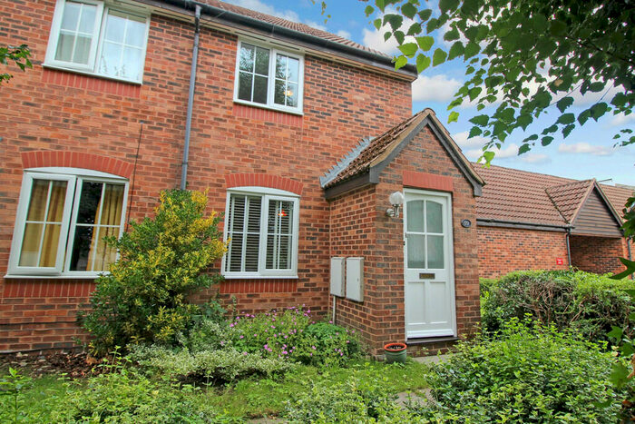 2 Bedroom Semi-Detached House To Rent In Dewell Mews, Old Town, Swindon, SN3