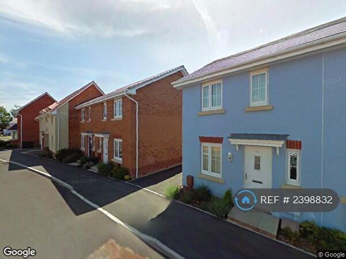 2 Bedroom Terraced House To Rent In Middleton Close, Bracklesham Bay, Chichester, PO20