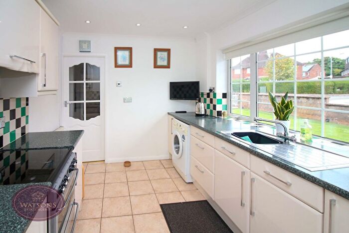 2 Bedroom Detached Bungalow For Sale In Philip Avenue, Nuthall, Nottingham, NG16