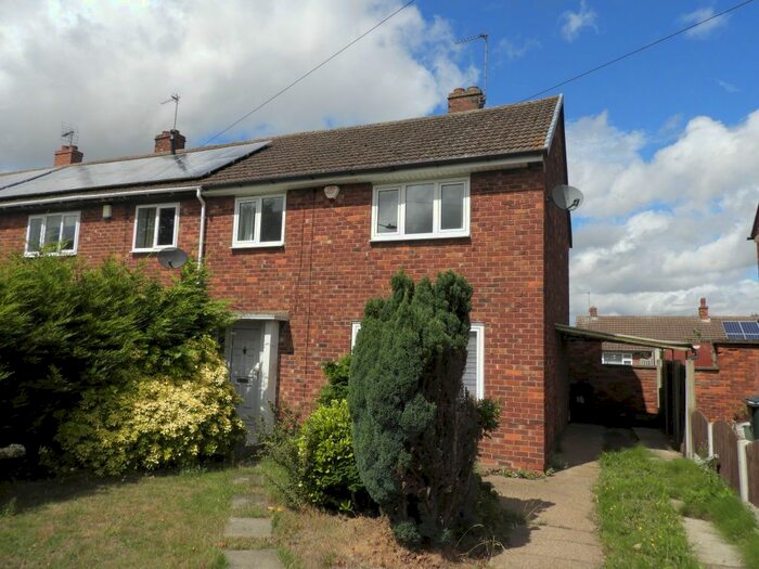 3 Bedroom Semi-Detached House To Rent In Sheep Dip Lane, Dunscroft, Doncaster, DN7