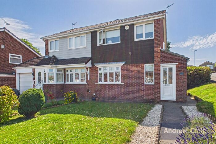 3 Bedroom Semi-Detached House For Sale In Goathland Drive, Sunderland, SR3