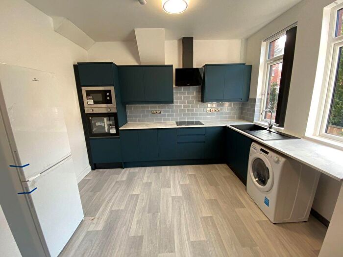 1 Bedroom Apartment To Rent In Norville Terrace, Leeds, LS6