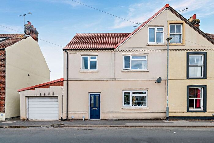 5 Bedroom Semi-detached House For Sale In Wansford Road, Driffield, YO25
