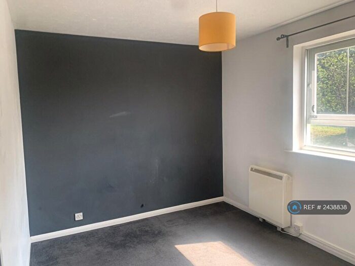 1 Bedroom Flat To Rent In London Road, Hertford, SG13