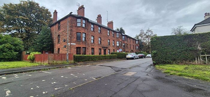 3 Bedroom Flat To Rent In Barlogan Avenue, Craigton, G52