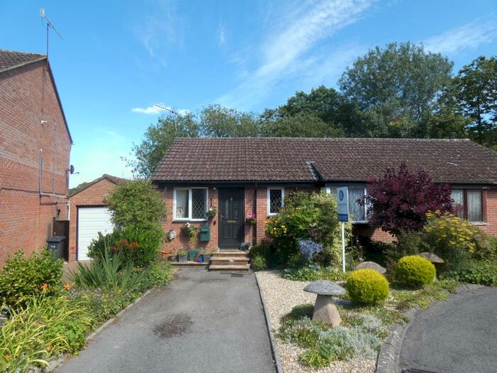 2 Bedroom Semi-Detached Bungalow To Rent In Castle Mount, Tisbury, Salisbury, SP3