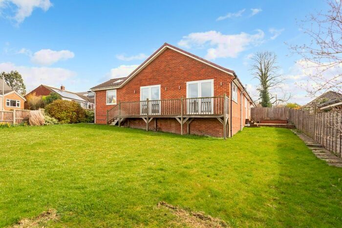 3 Bedroom Bungalow To Rent In Sunnydown Road, Winchester, SO22