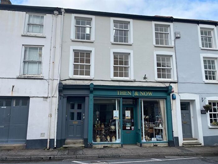 2 Bedroom Flat For Sale In Chulmleigh, EX18
