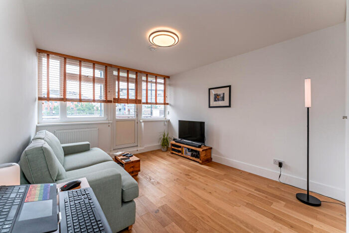 1 Bedroom Flat For Sale In Thoresby Street, London, N1