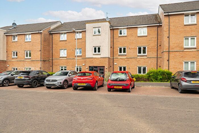 2 Bedroom Flat For Sale In Cypress Lane, Hamilton, Lanarkshire, ML3