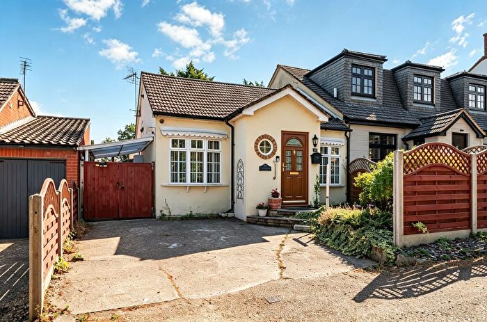 3 Bedroom Semi-Detached House For Sale In Addlestone, Surrey, KT15