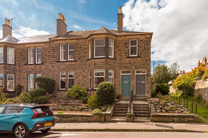 3 Bedroom Flat For Sale In St. Clair Terrace, Edinburgh, EH10