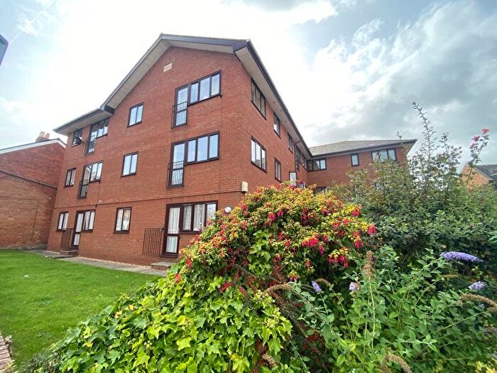 1 Bedroom Flat To Rent In New Street, Newport, PO30