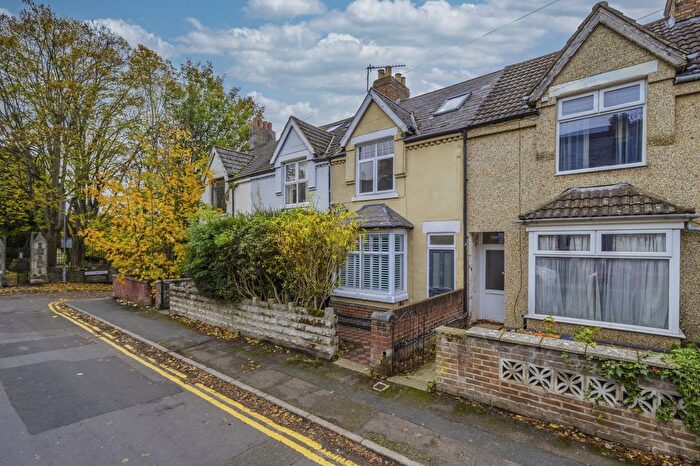3 Bedroom Terraced House For Sale In Dixon Street, Swindon, SN1