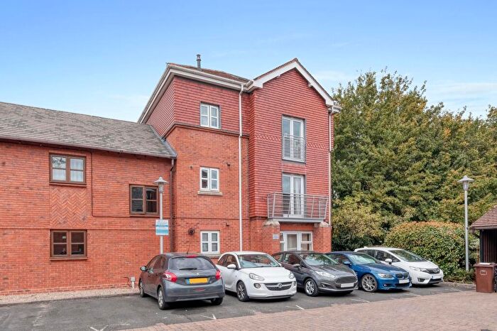2 Bedroom Flat For Sale In Old Hall Gardens, Shirley, B90