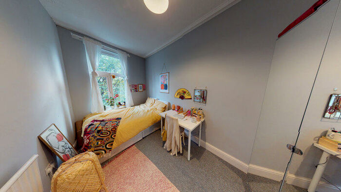 8 Bedroom End Of Terrace House To Rent In Victoria Road, Hyde Park, Leeds, LS6