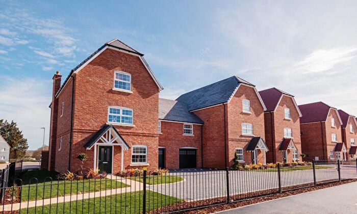 4 Bedroom Link Detached House For Sale In Panfield Road, Bocking, Braintree, CM7