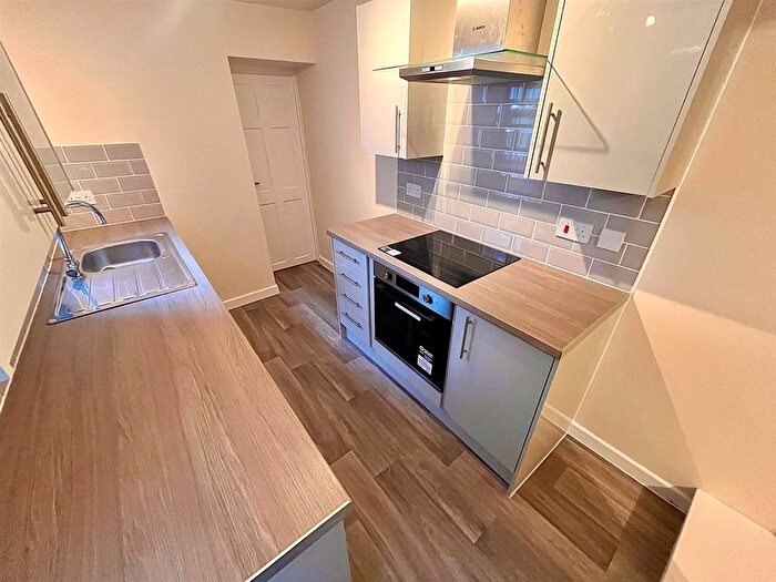 3 Bedroom Terraced House For Sale In Century Road, Great Yarmouth, NR31