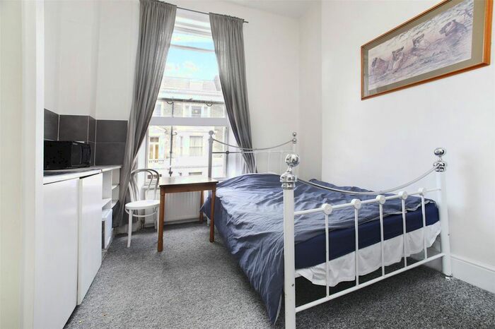 Studio To Rent In Castletown Road, London, W14