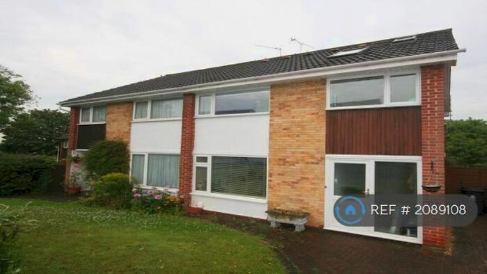 4 Bedroom Semi-Detached House To Rent In Wentworth Crescent, Maidenhead, SL6