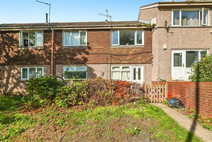 1 Bedroom Maisonette For Sale In Jacklin Gardens, Nottingham, NG5