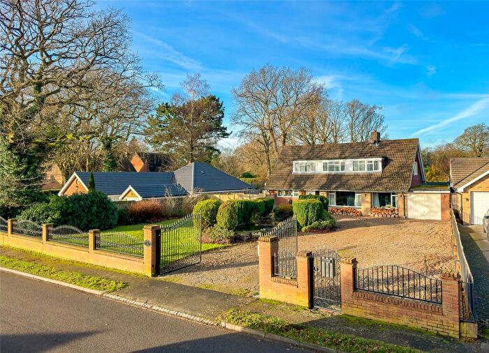 4 Bedroom Detached House For Sale In Oakway, Studham, LU6