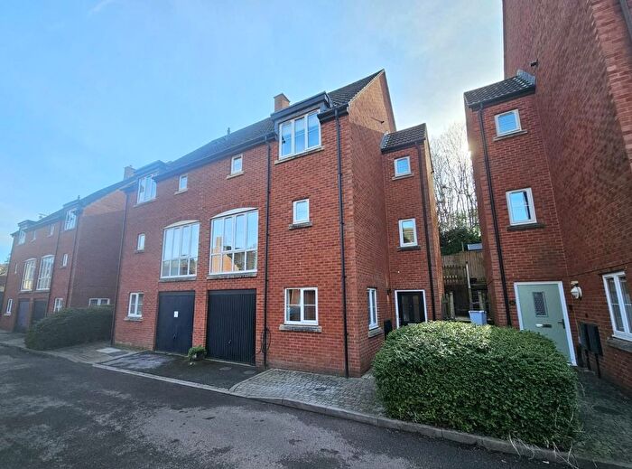 4 Bedroom Semi-Detached House For Sale In Forge Road, Dursley, GL11