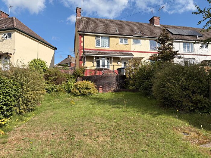 3 Bedroom End Of Terrace House For Sale In Lodge Avenue, Ashbourne, Derbyshire, DE6