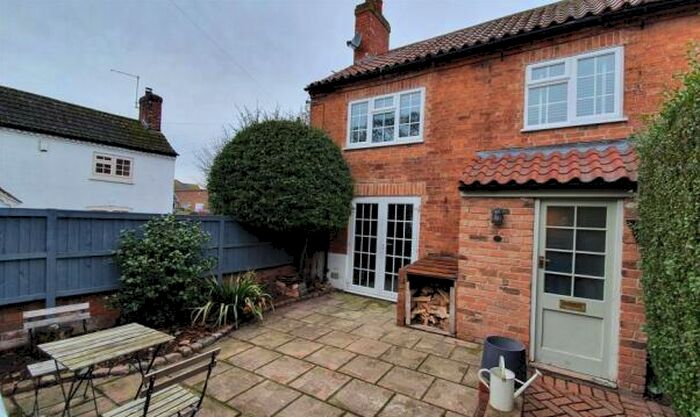 1 Bedroom End Of Terrace House To Rent In Main Street, NG13