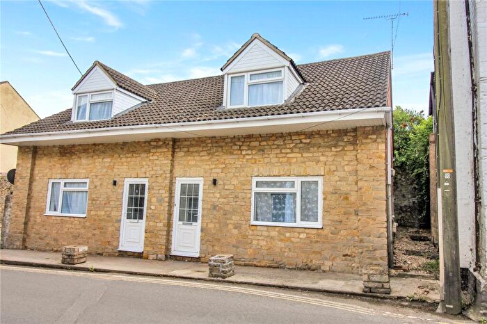 3 Bedroom Semi Detached House For Sale In A High Street, Purton, Swindon, Wiltshire, SN5