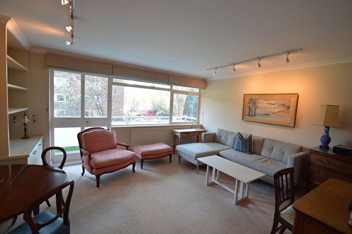 2 Bedroom Flat To Rent In Elm Park Gardens, London, SW10