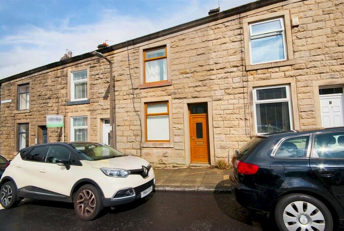2 Bedroom Property To Rent In Victoria Street, Ramsbottom, Bury, BL0