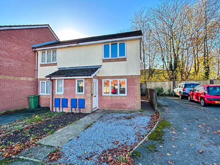 1 Bedroom Semi Detached House For Sale In Roman Villas, Shepton Mallet, BA4