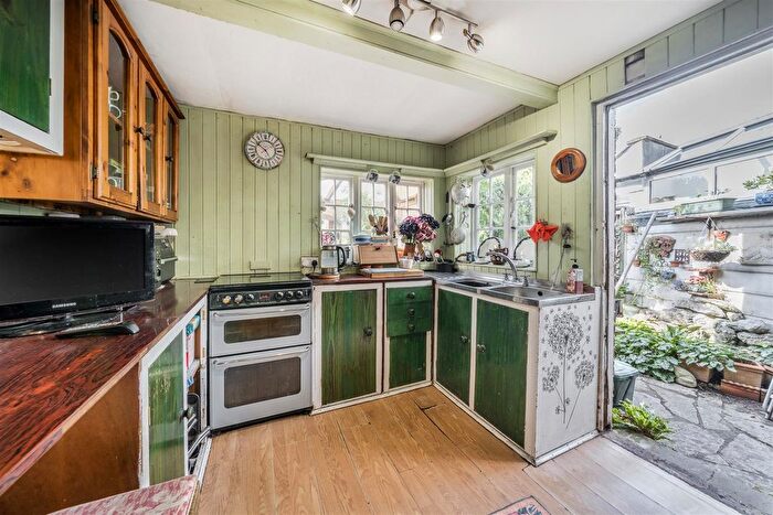 3 Bedroom Terraced House For Sale In Portsmouth Road, Thames Ditton, KT7
