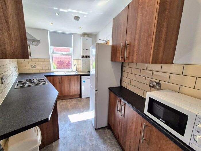 4 Bedroom Terraced House To Rent In Granby Terrace, Leeds, LS6