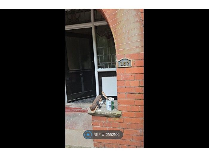 5 Bedroom Semi-Detached House To Rent In Penn Road, Wolverhampton, WV3