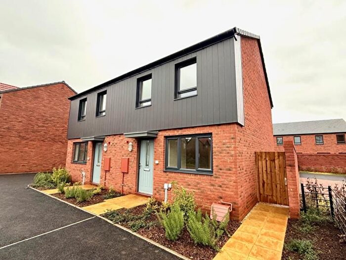 3 Bedroom Property To Rent In Laurie Close, Yate, Bristol, BS37