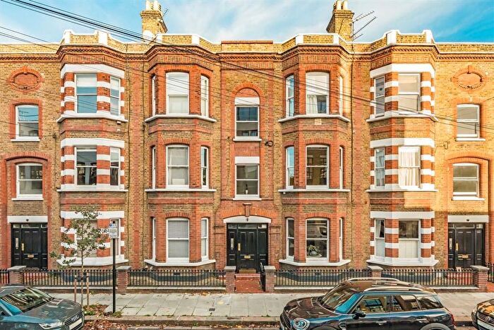 1 Bedroom Flat For Sale In Wyfold Road, Bishops Park, SW6