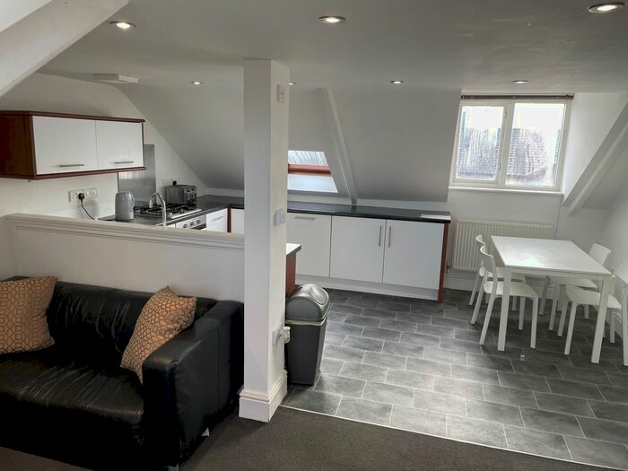 2 Bedroom Flat To Rent In Wright Street, Hull, HU2