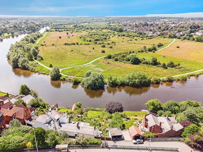 5 Bedroom Town House For Sale In Boughton, Chester, Cheshire, CH3