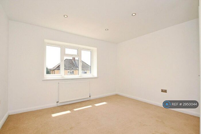 4 Bedroom Semi-Detached House To Rent In Springfield Park Avenue, Chelmsford, CM2